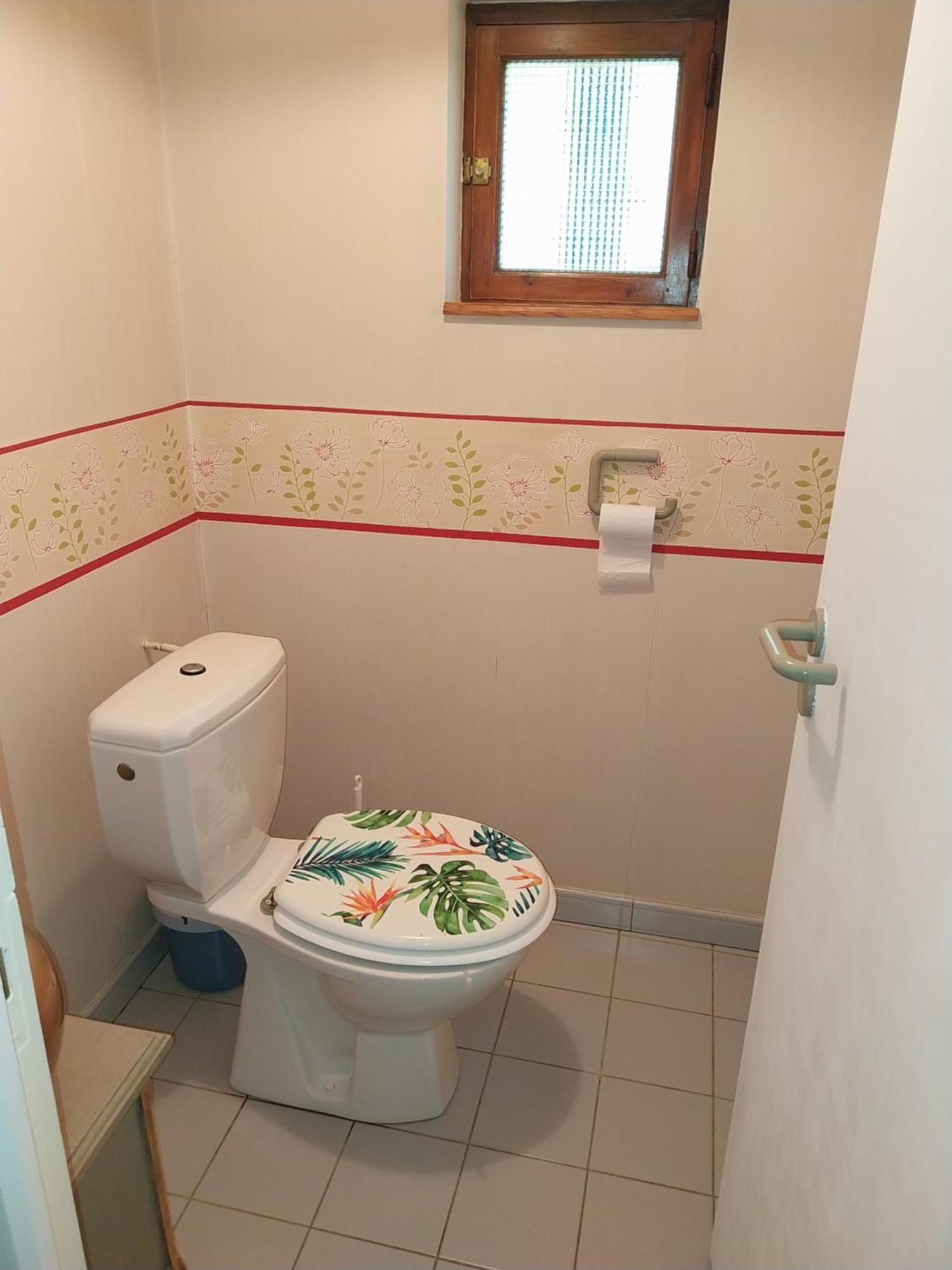 Les Bernus Bed & Breakfast Monfaucon  ภายนอก รูปภาพ