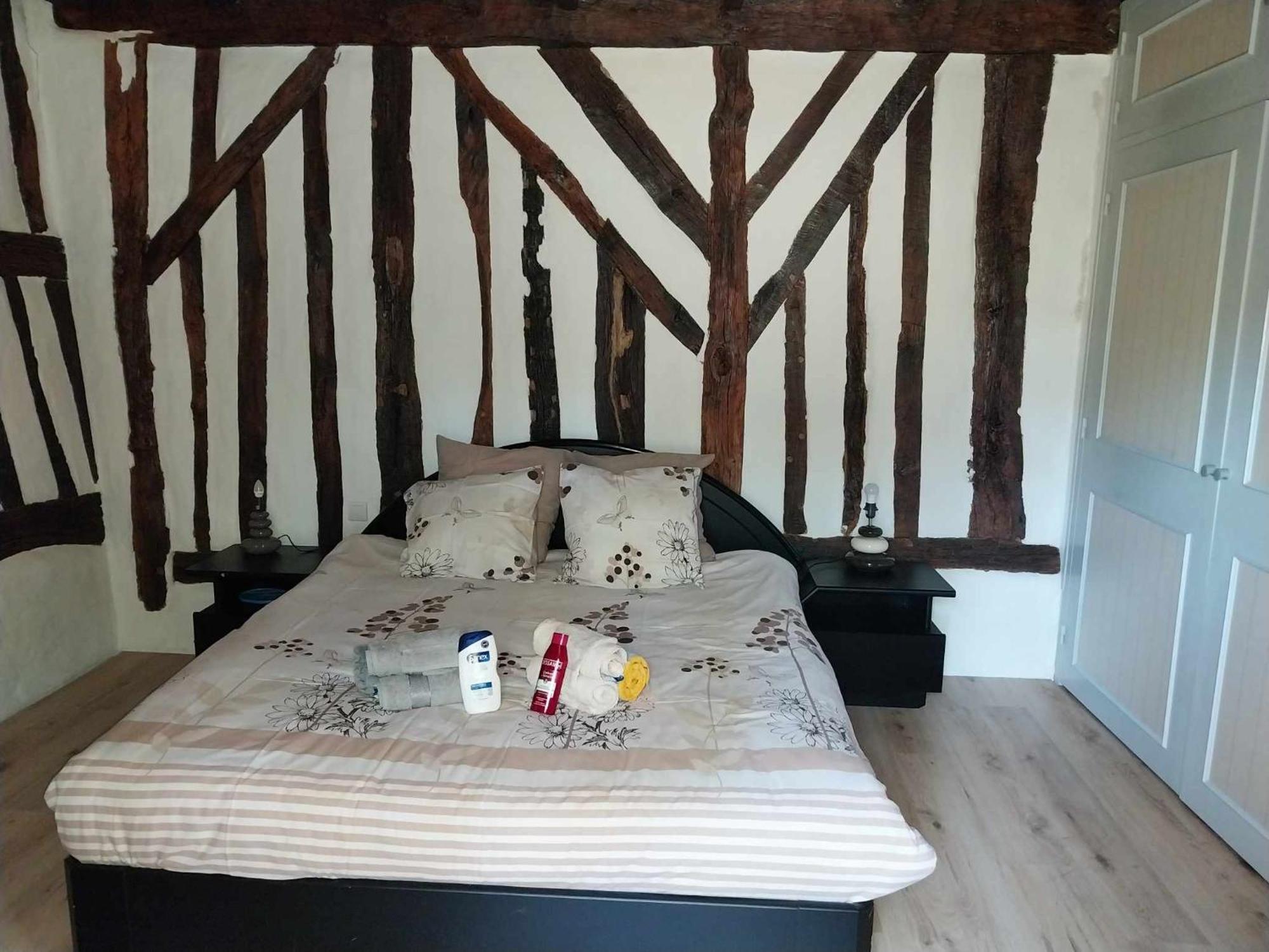 Les Bernus Bed & Breakfast Monfaucon  ภายนอก รูปภาพ